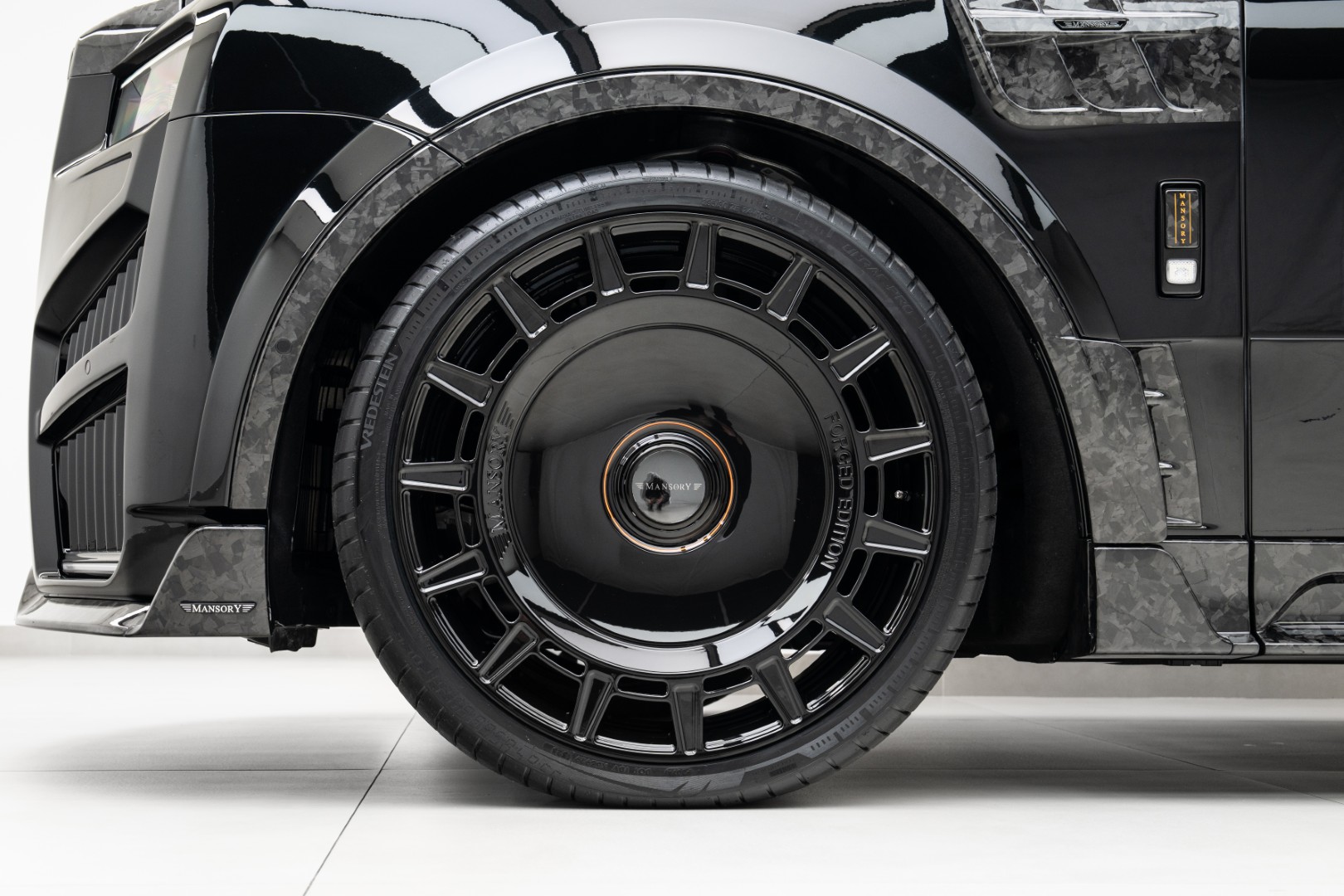 2026 ROLLS ROYCE CULLINAN BLACK BADGE BY MANSORY | GCC | WARRANTY SERVICE | FULL CARBON